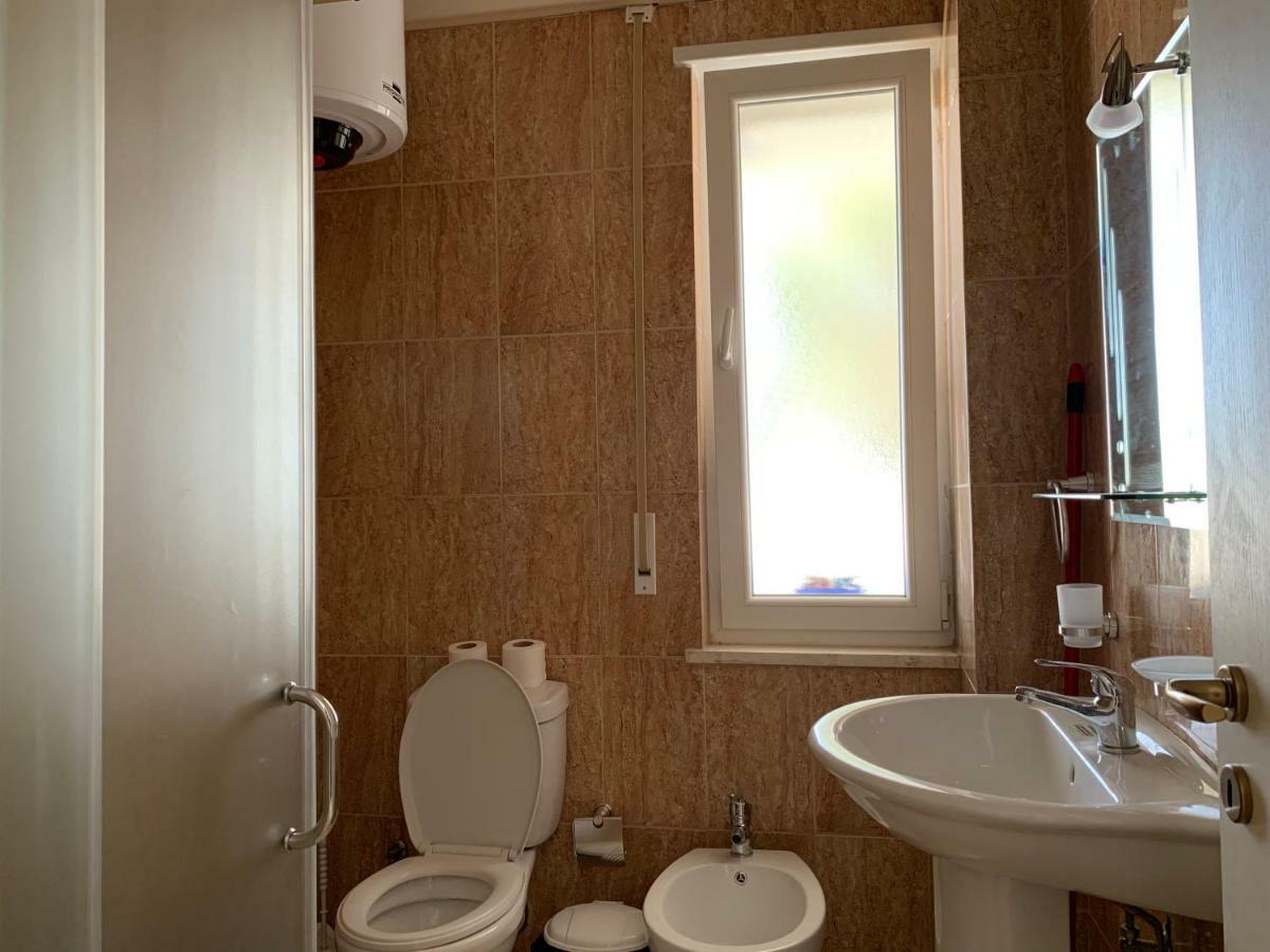 Eme Apartments - Kompleksi Lura 2 Gjiri I Lalzit Durrës Exterior foto
